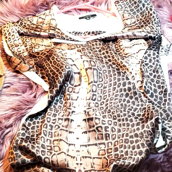 Kaktus blouse Animal print size M cafe color Brand new beautiful style